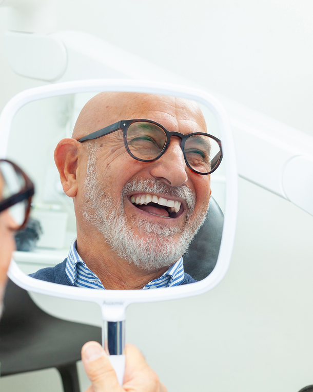 Pourquoi choisir un implant dentaire ? Pourquoi choisir un implant dentaire ?